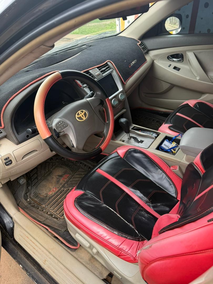 Car Image 5