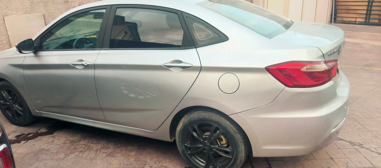 Car Image 3