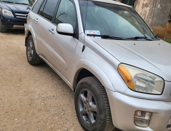 Nigerian used Toyota Rav4 2004 on sale in Ojo, Lagos State
