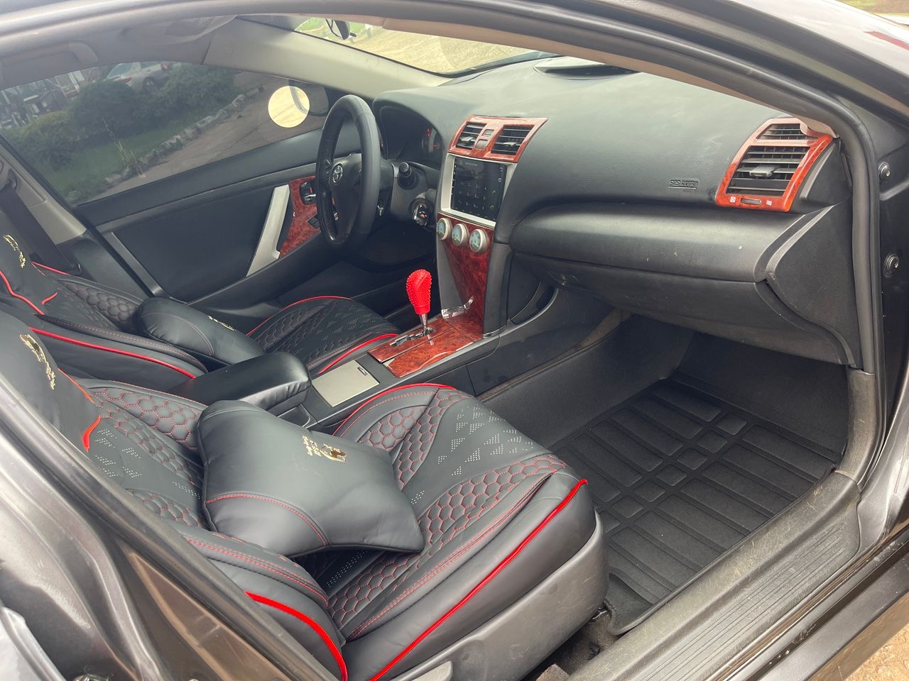 Car Image 4