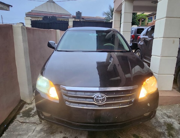 A Toyota Avalon, 2008 model for sale in Osogbo, Osun state