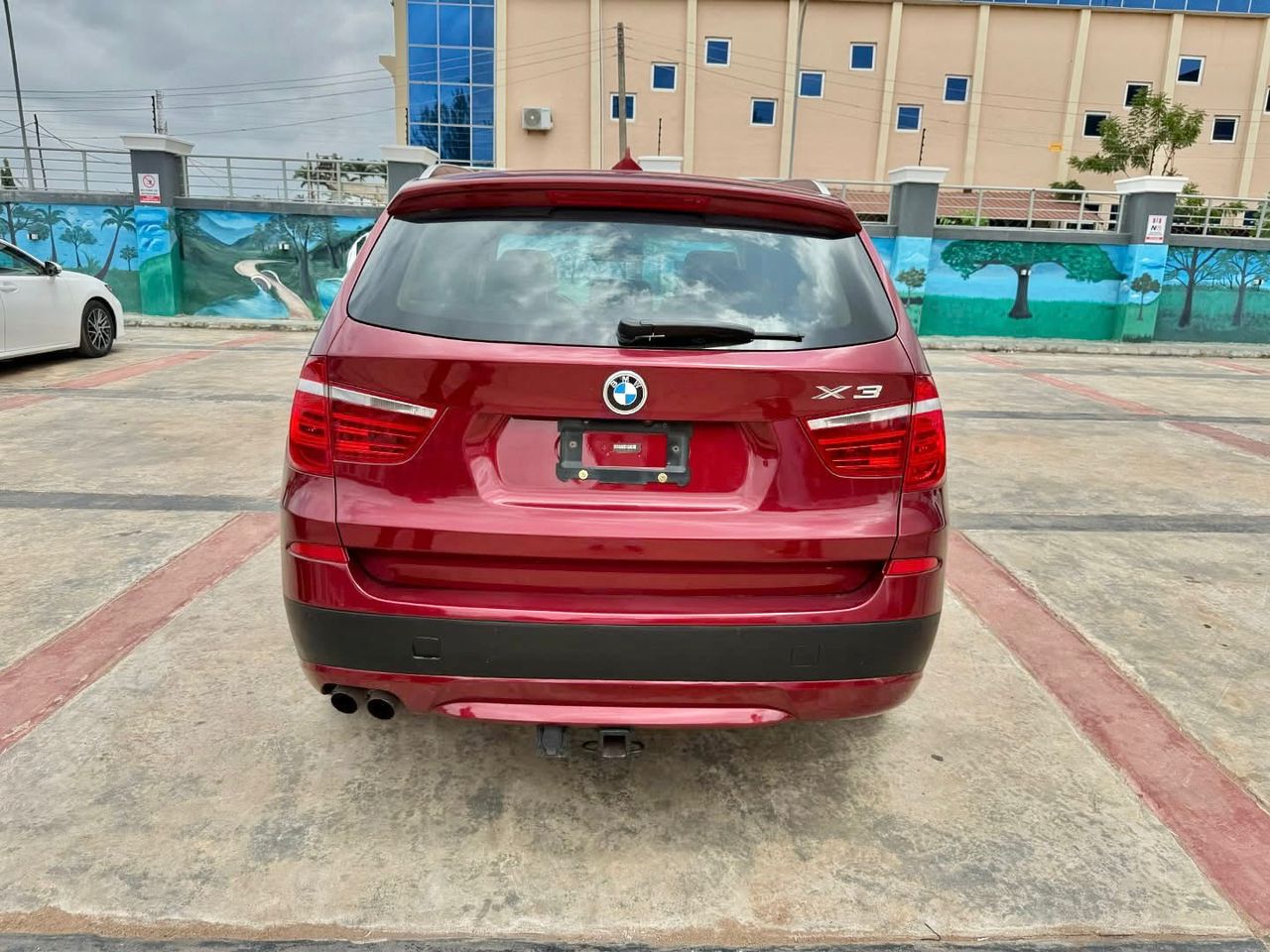 Car Image 9