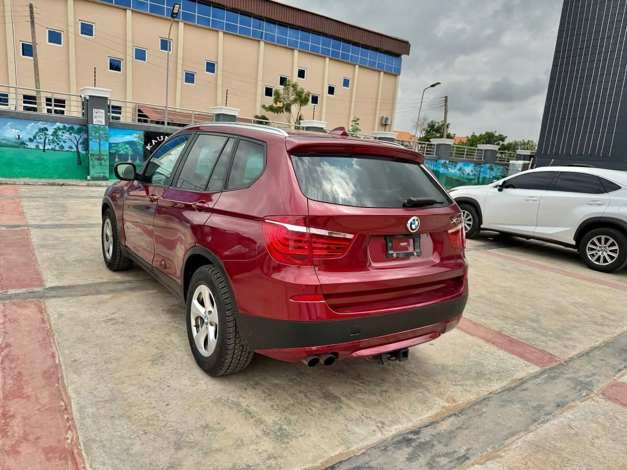 Car Image 8