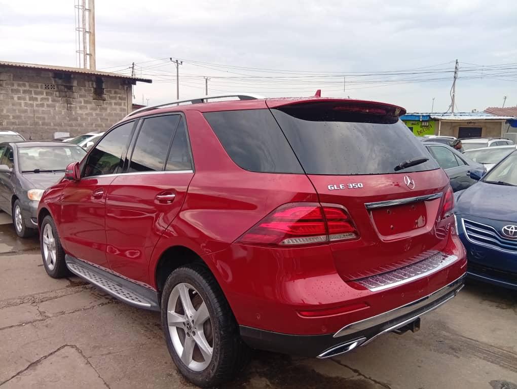 Car Image 10