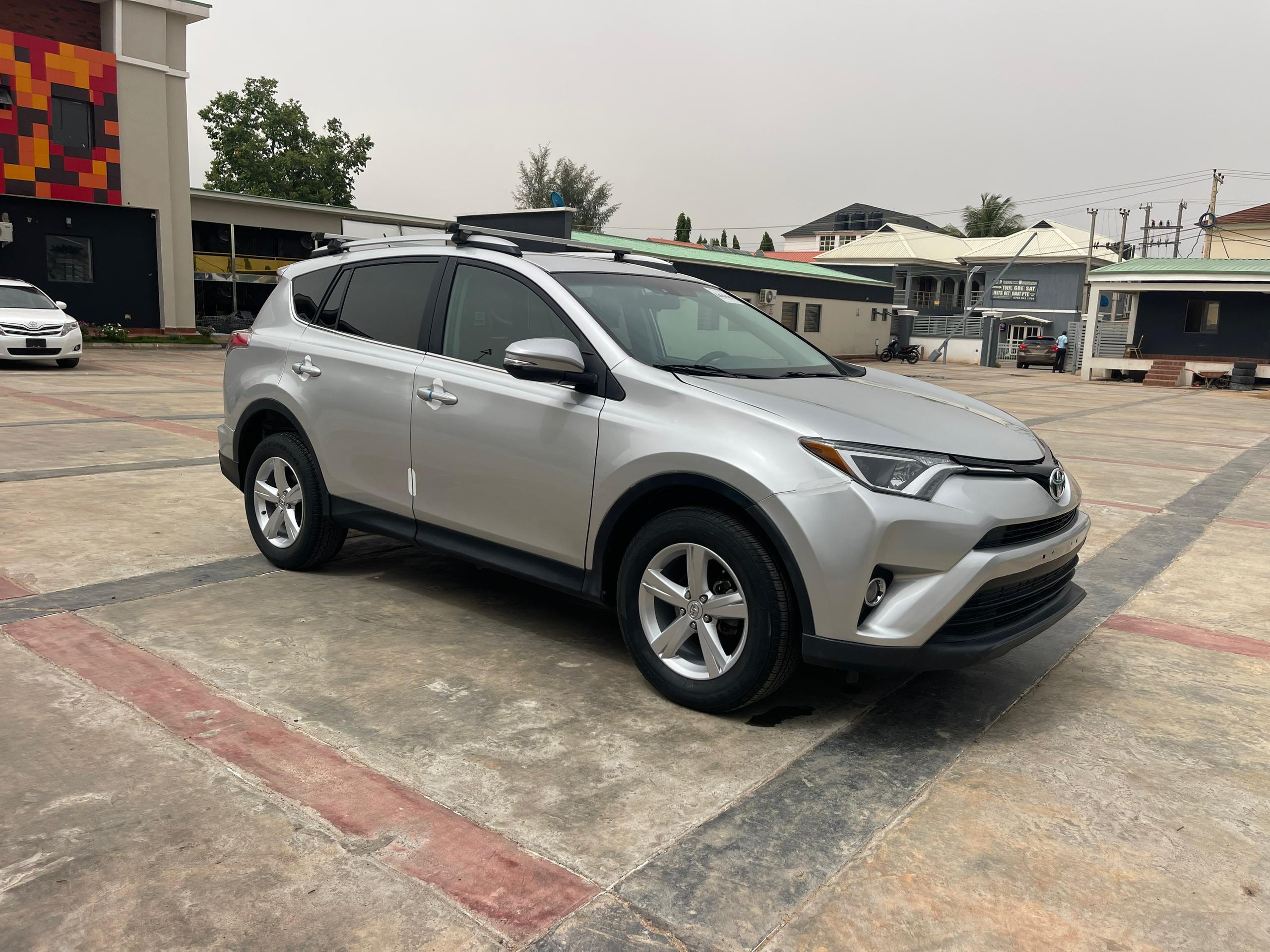 Car Image 3
