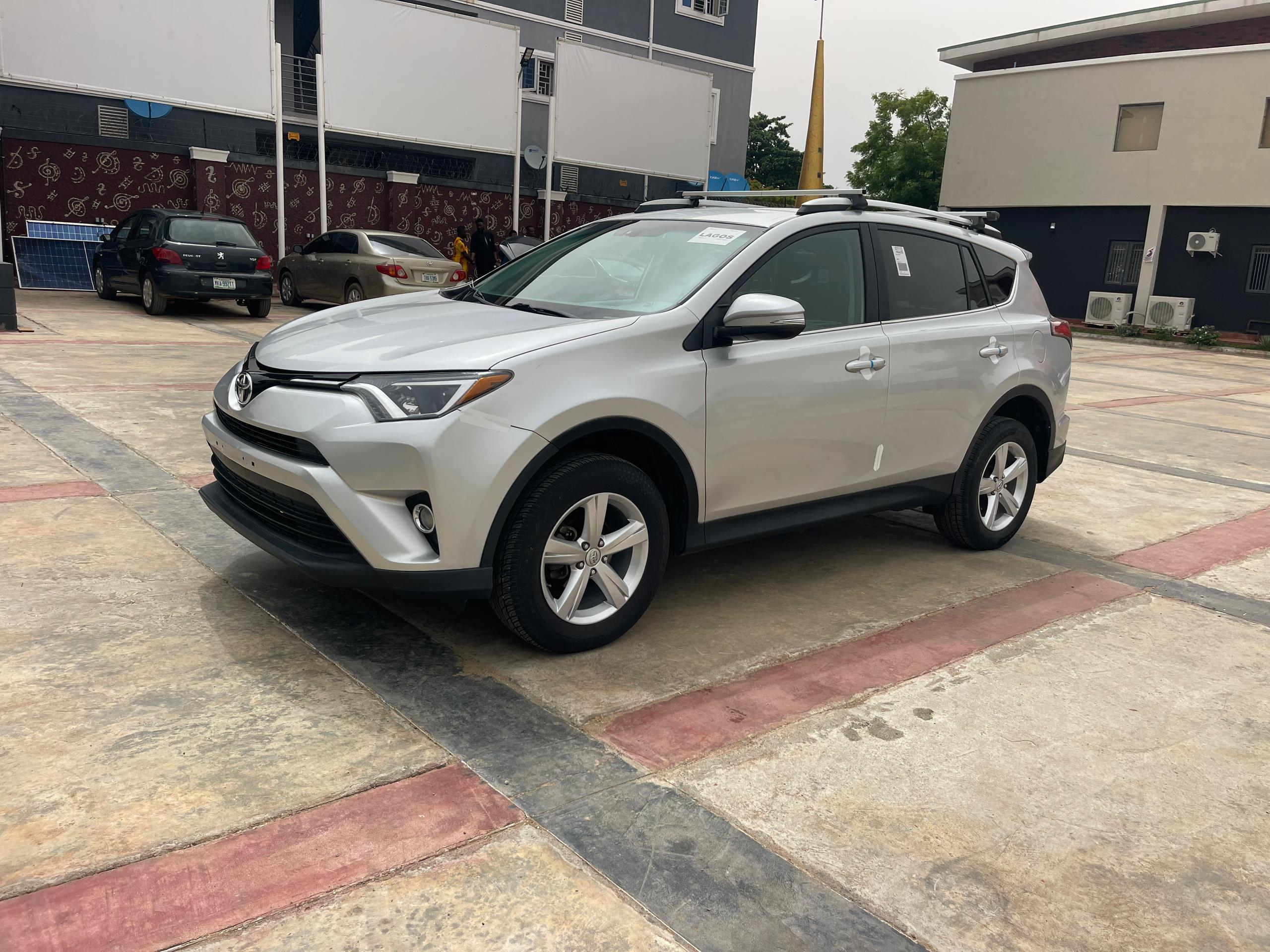 Car Image 2