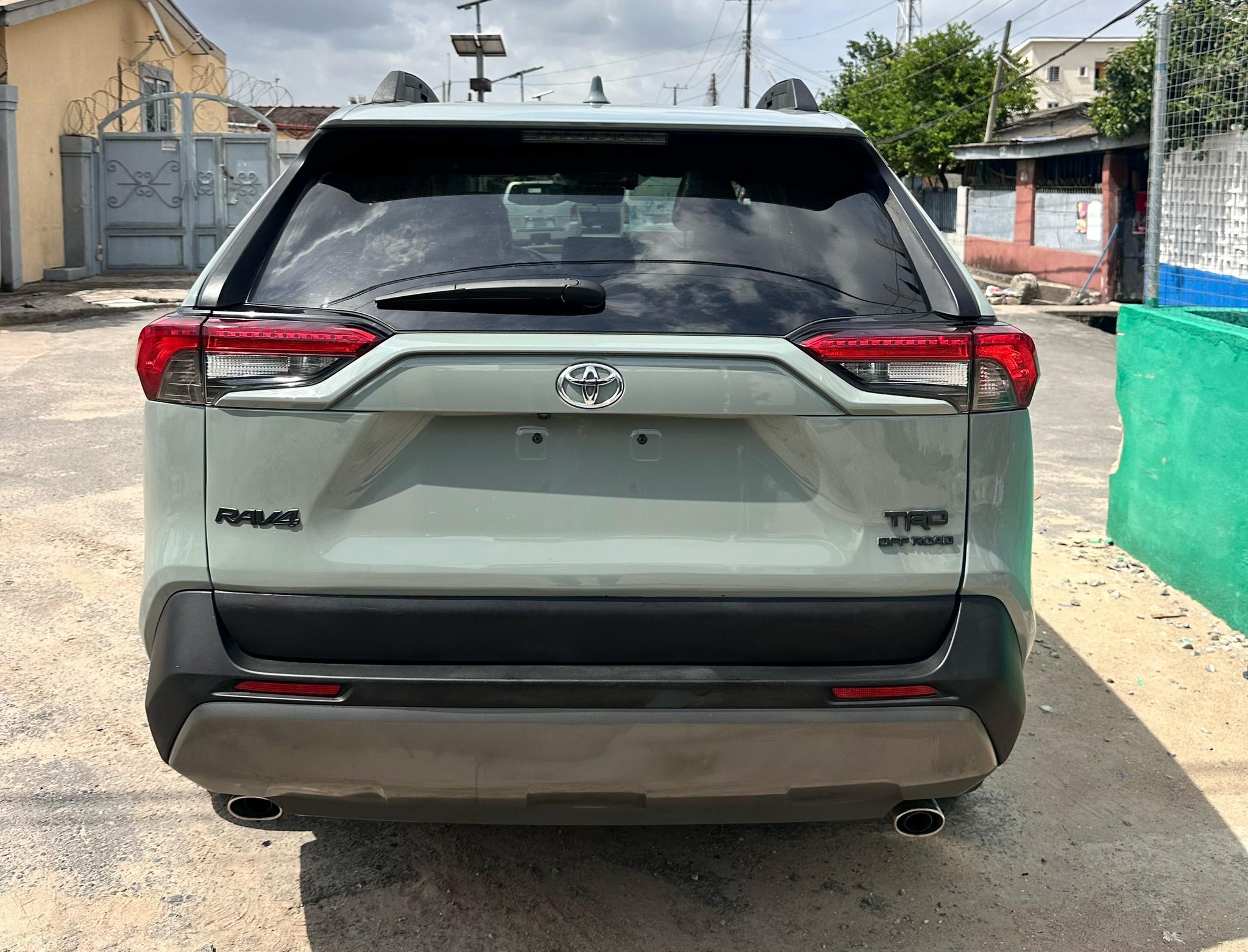 Car Image 8