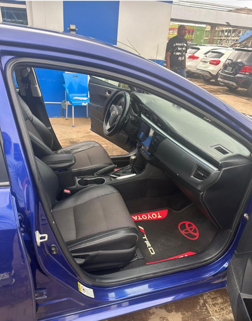 Car Image 6