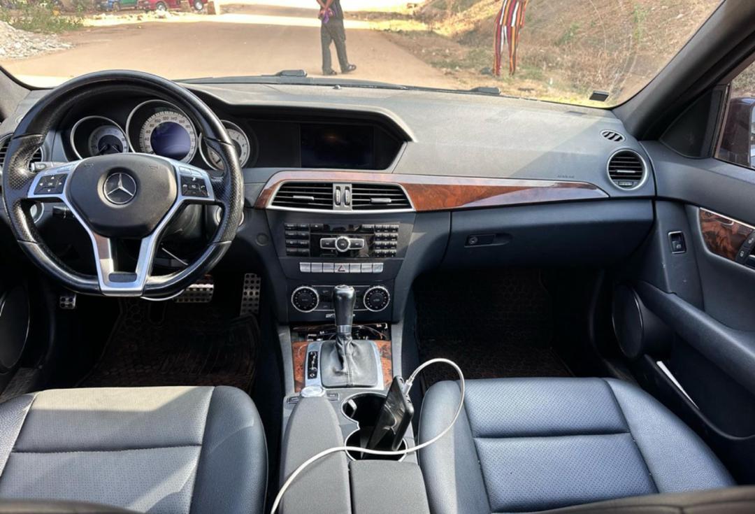 Car Image 7