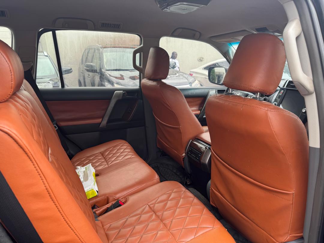 Car Image 5