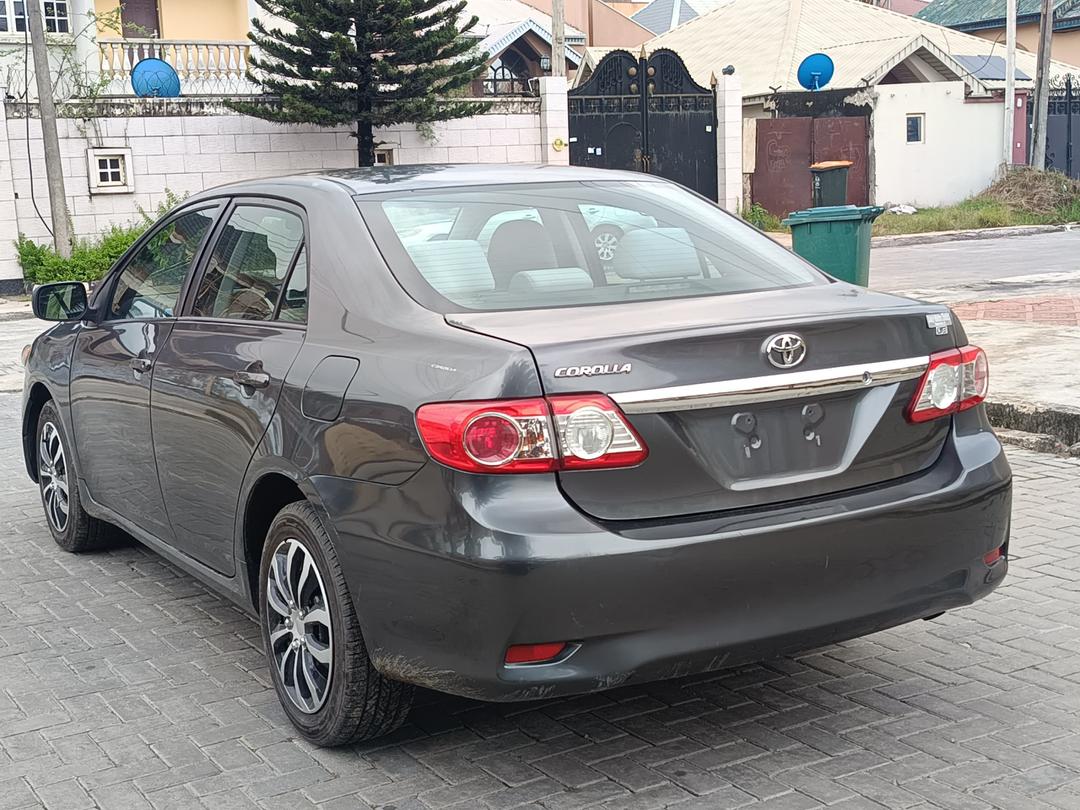 Car Image 9