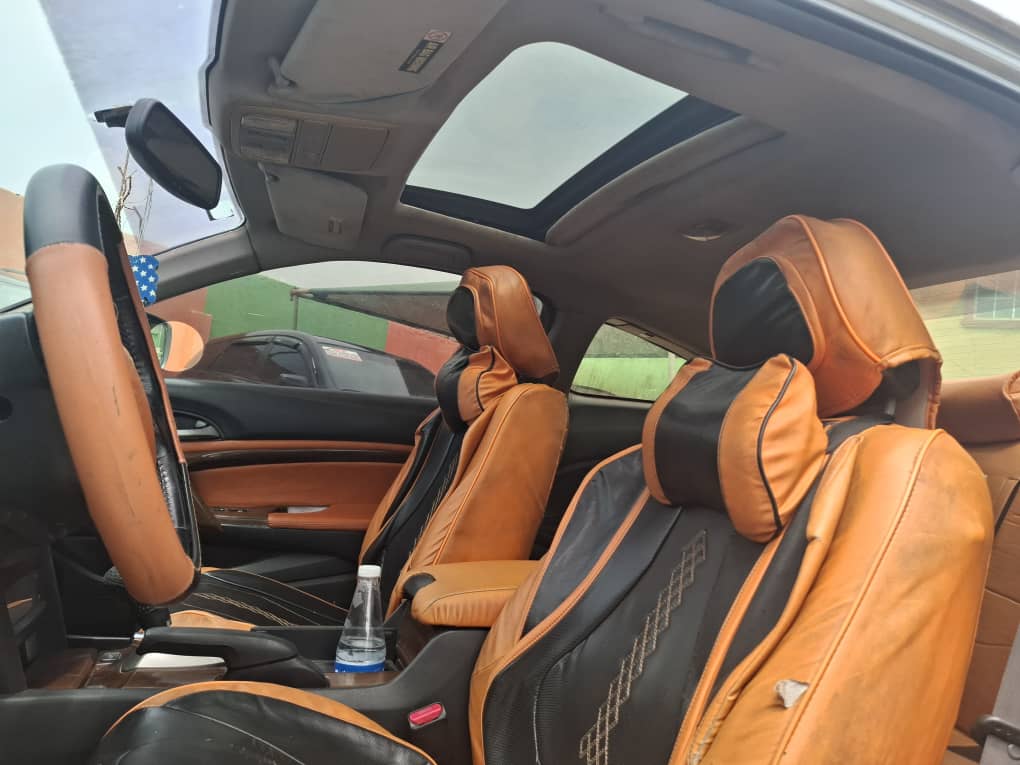 Car Image 6