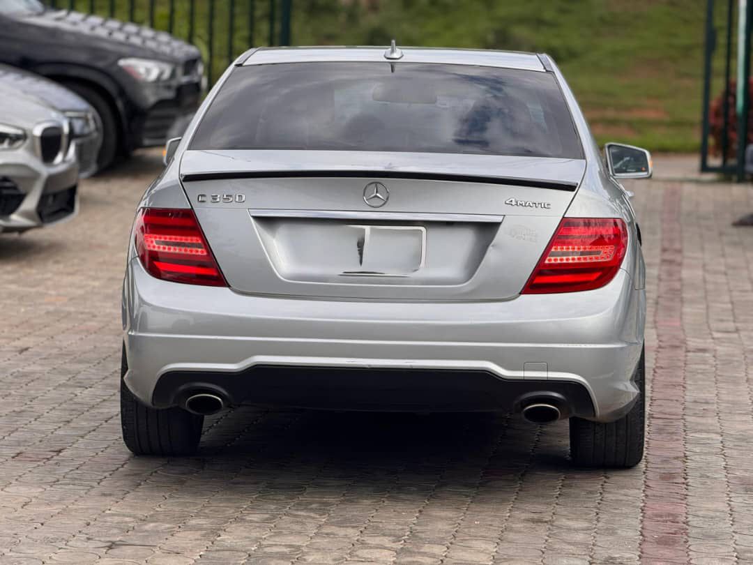 Car Image 8