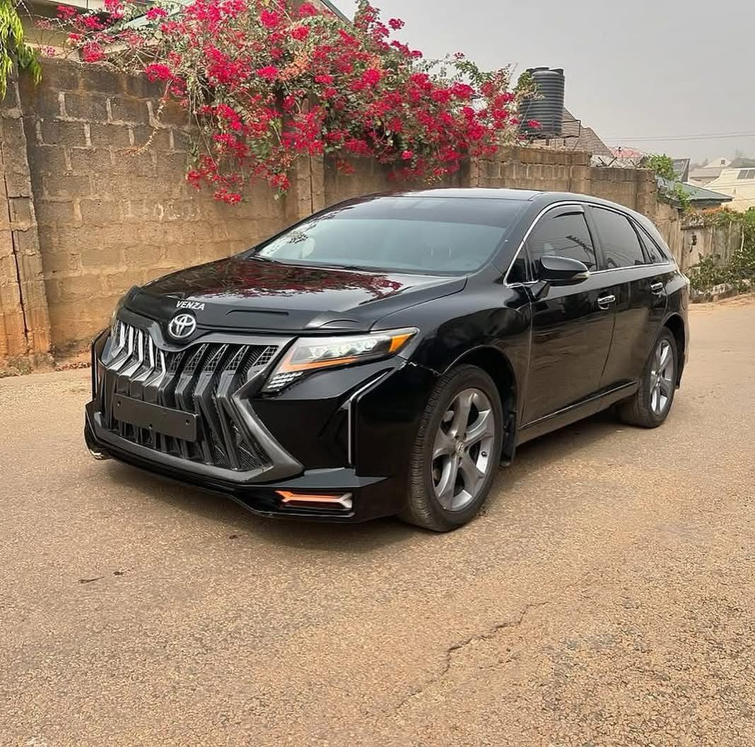 Car Image 7