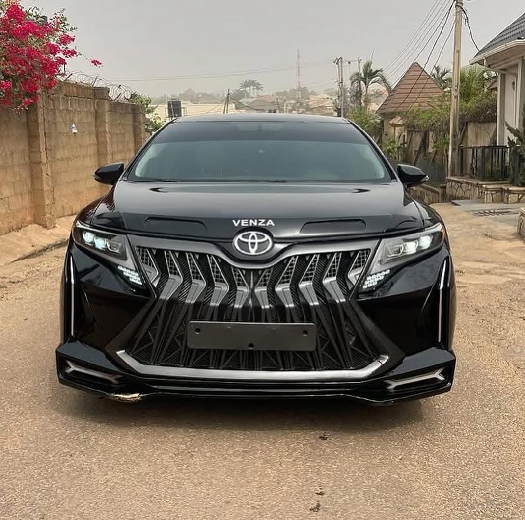 Car Image 8