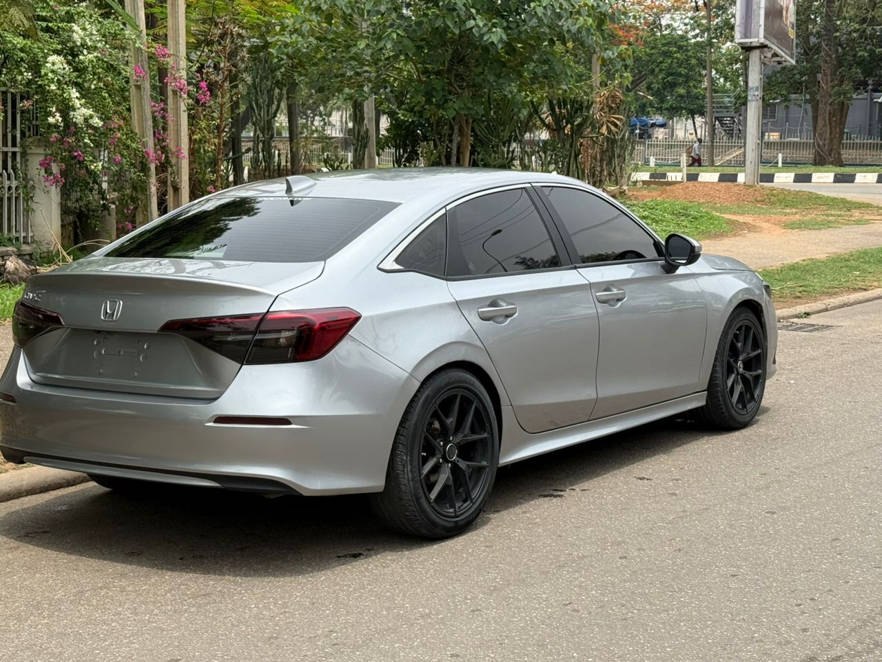 Car Image 8