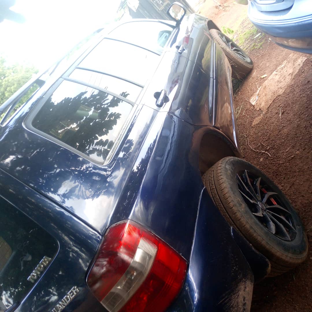 Car Image 10