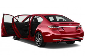 Honda Crosstour image 3