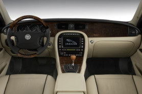 Jaguar XJ image 3
