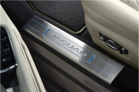 Jaguar XJ image 5