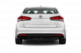 Kia Forte image 5