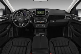 Mercedes-Benz GLS-class image 3