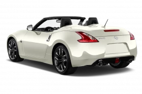 Nissan 370z image 2