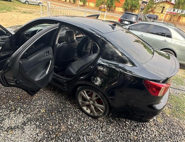 2015 UPGRADED LEXUS IS250 FOR SALE