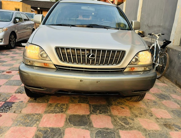 2003 Lexus RX 300 – Neatly Used  for Sale In Lagos