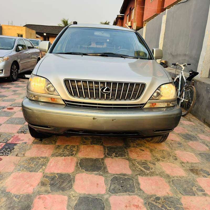 2003 Lexus RX 300 – Neatly Used  for Sale In Lagos image