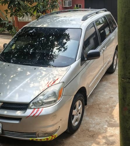 2005 Toyota Sienna For Sale In Calabar