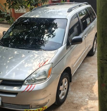 2005 Toyota Sienna For Sale In Calabar