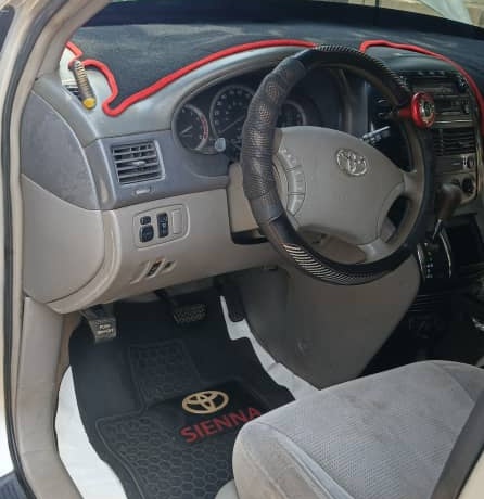 2005 Toyota Sienna For Sale In Calabar