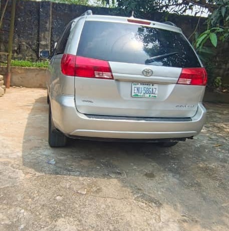 2005 Toyota Sienna For Sale In Calabar