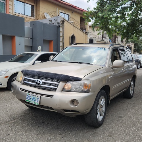 2006 Toyota Highlander Hybrid — private sell-off, low use