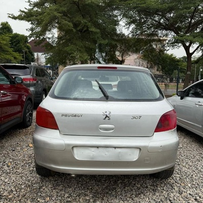 2008 AUTOMATIC PEUGEOT 307 In Abuja