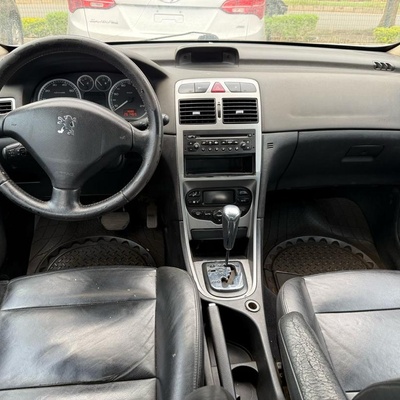 2008 AUTOMATIC PEUGEOT 307 In Abuja
