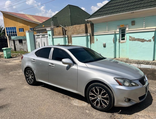 2008 FIRST BODY UNREGISTERED LEXUS IS250 FOR SALE IN ABUJA
