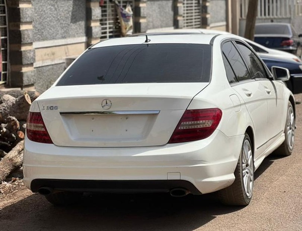 2008 MERCEDES BENZ C300 FOR SALE IN KADUNA