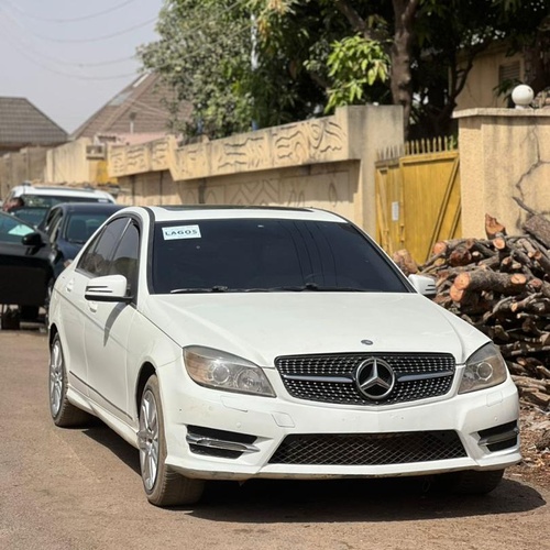 2008 MERCEDES BENZ C300 FOR SALE IN KADUNA