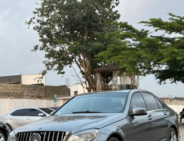 2008 MERCEDES BENZ C300 FOR SALE IN ABUJA