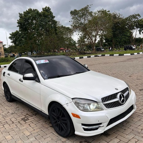 2008 MERCEDES BENZ C300 FOR SALE IN LAGOS