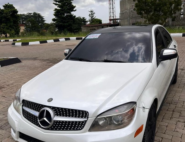 2008 MERCEDES BENZ C300 FOR SALE IN LAGOS