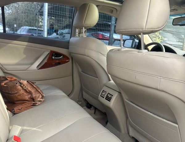 Foreign Used 2008 Toyota Camry XLE V6 for Sale In Abuja