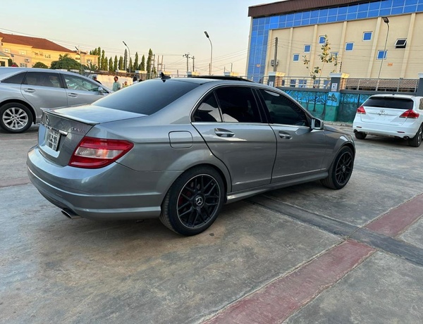 2009 MERCEDES BENZ C300 FOR SALE IN KADUNA