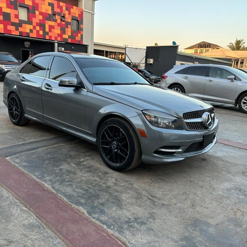 2009 MERCEDES BENZ C300 FOR SALE IN KADUNA