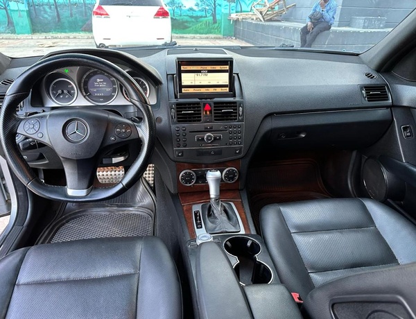 2009 MERCEDES BENZ C300 FOR SALE IN KADUNA