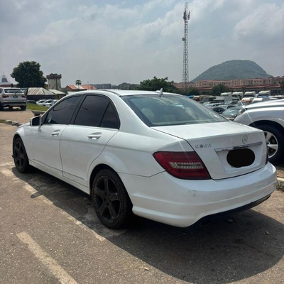 2009 MERCEDES BENZ C300 FOR SALE IN ABUJA
