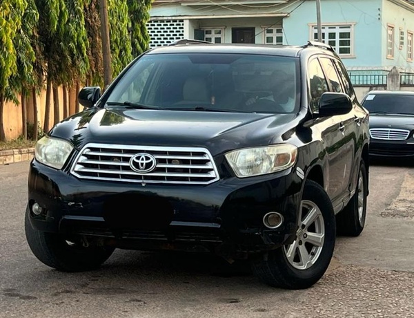 2009 TOYOTA HIGHLANDER FOR SALE IN KADUNA