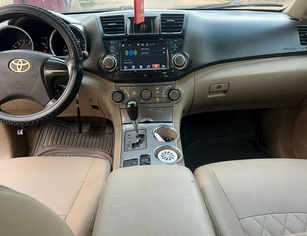 2009 TOYOTA HIGHLANDER FOR SALE IN KADUNA